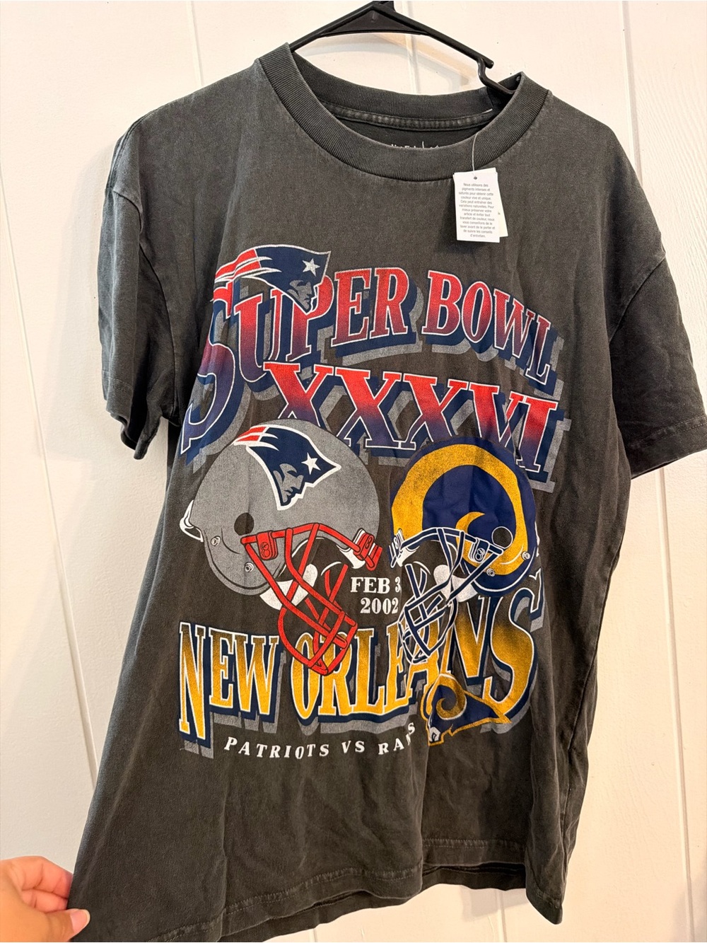 Patriots vs Rams Super Bowl XXXVI Men’s Graphic Tee - Black